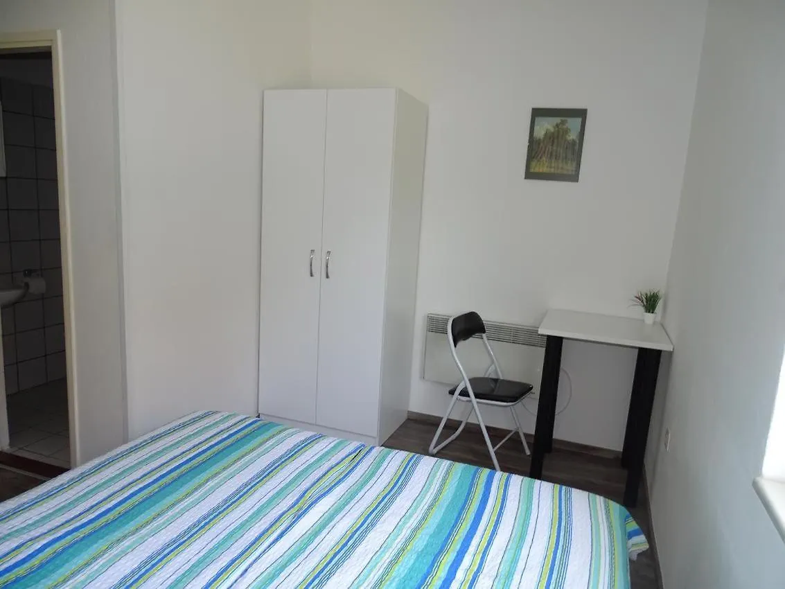 Apartment In Bibinje Near The Sea 0*,