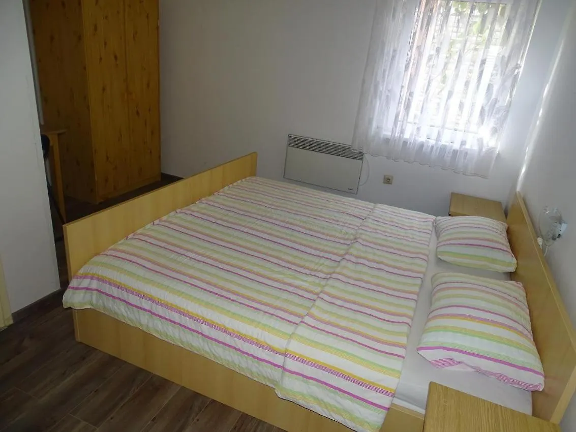 Apartment In Bibinje Near The Sea