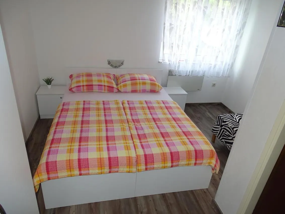 Apartment In Bibinje Near The Sea