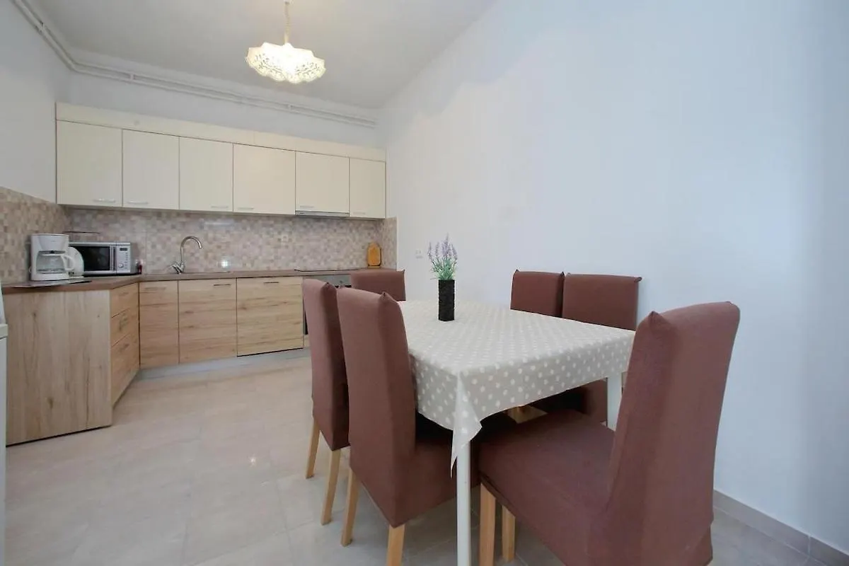 Apartment In Bibinje Near The Sea