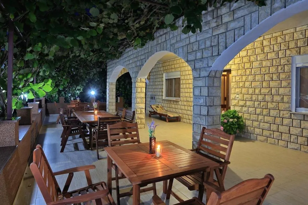 Apartment In Bibinje Near The Sea