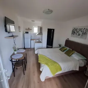  Apartment Venci